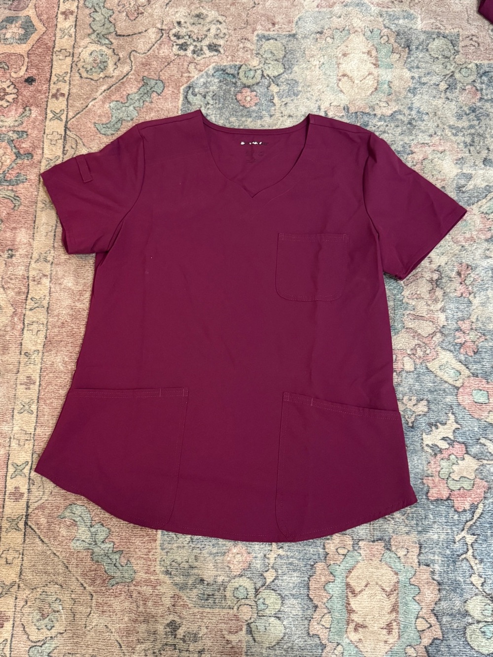 Maroon scrub set
